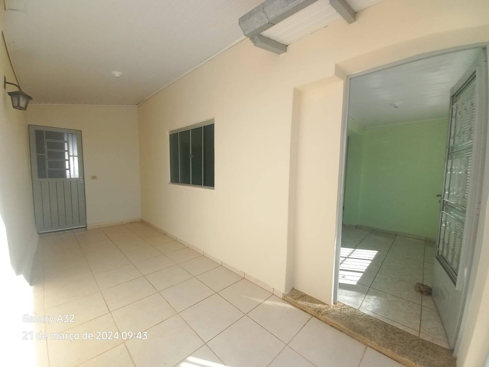 Casa à venda com 2 quartos, 183m² - Foto 2