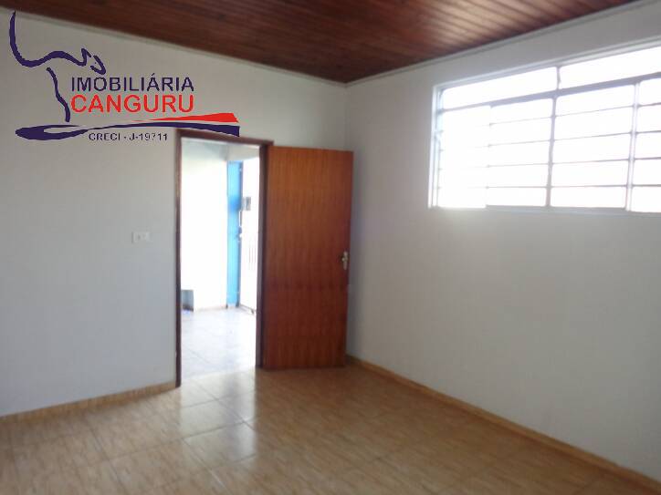 Casa à venda com 5 quartos, 189m² - Foto 4