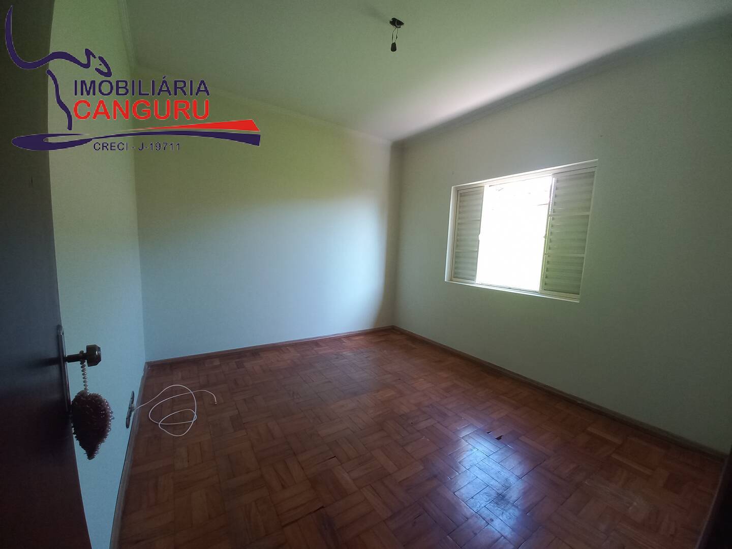 Casa à venda com 2 quartos, 300m² - Foto 9