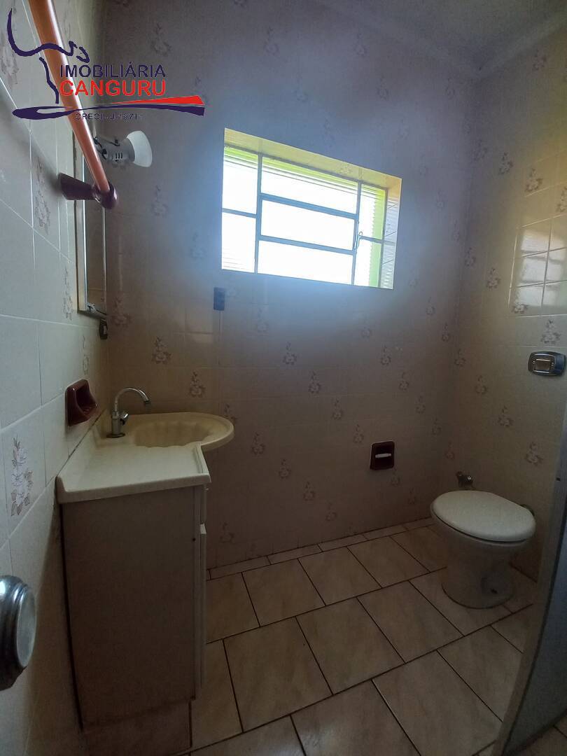 Casa à venda com 2 quartos, 300m² - Foto 11