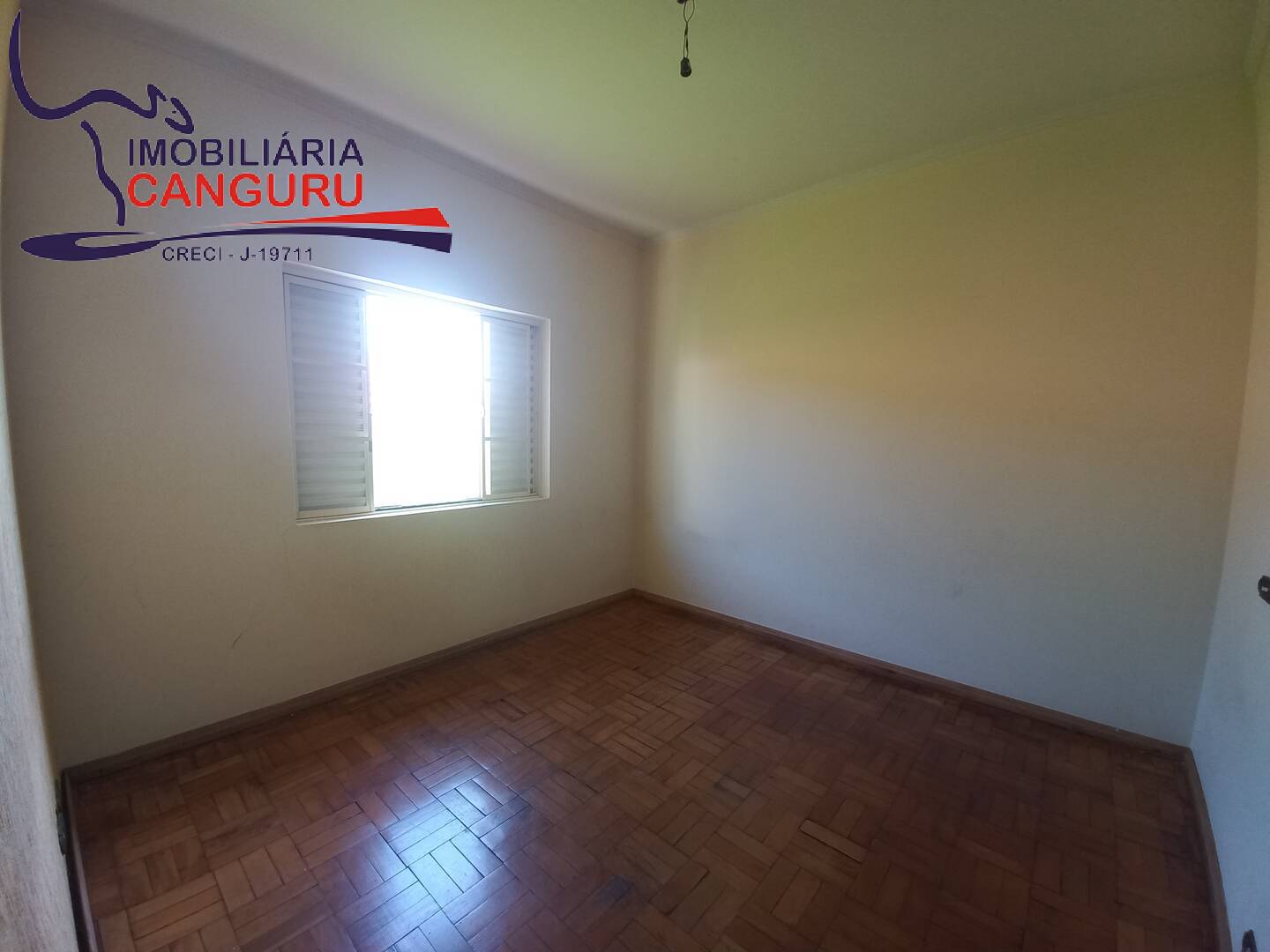 Casa à venda com 2 quartos, 300m² - Foto 12