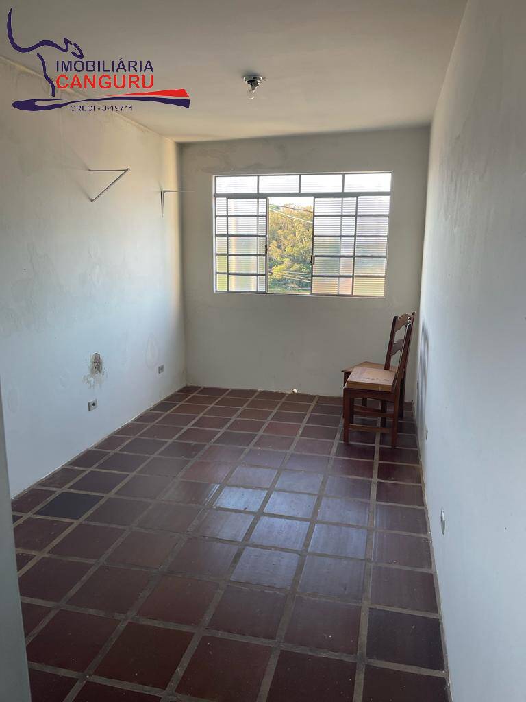 Casa à venda com 3 quartos, 250m² - Foto 10