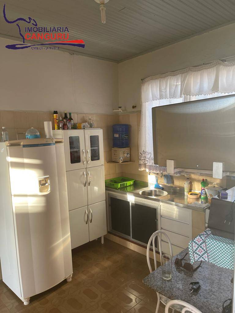 Casa à venda com 3 quartos, 250m² - Foto 15