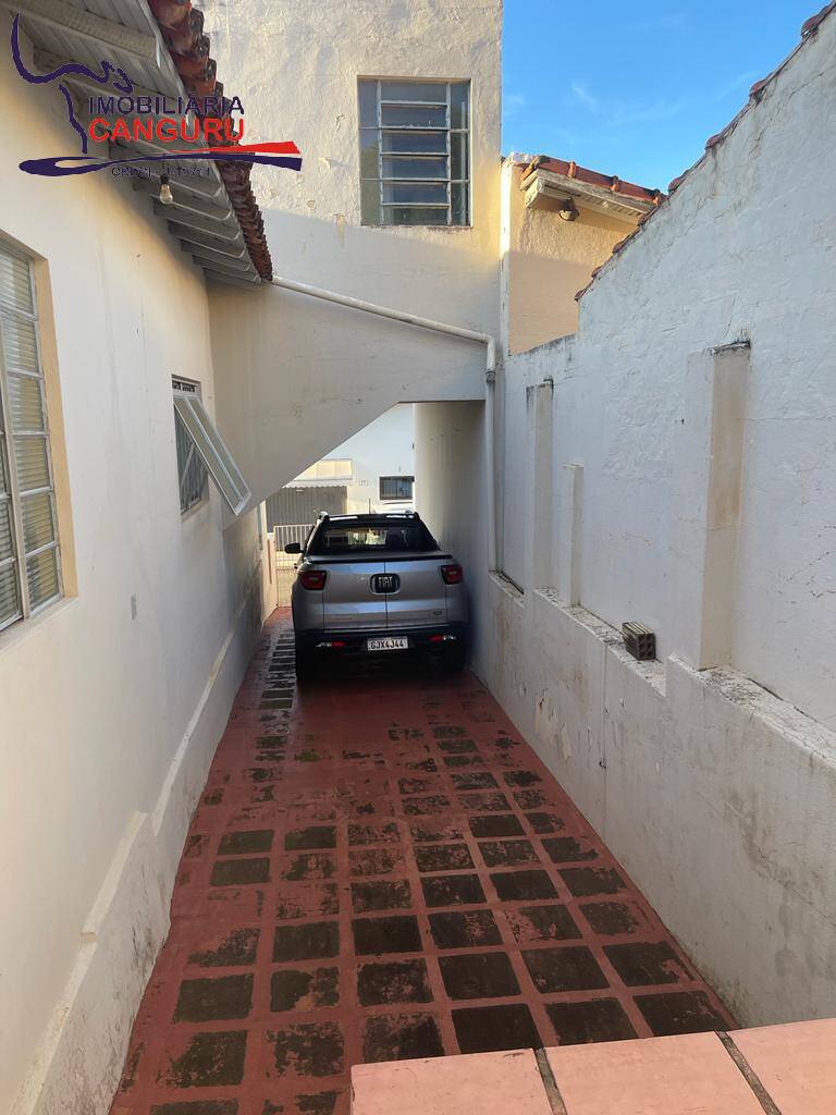 Casa à venda com 3 quartos, 250m² - Foto 23