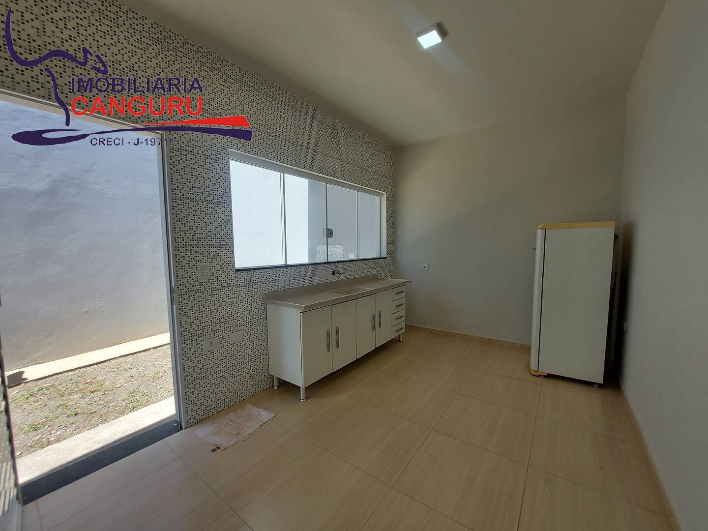 Casa à venda com 3 quartos, 257m² - Foto 14