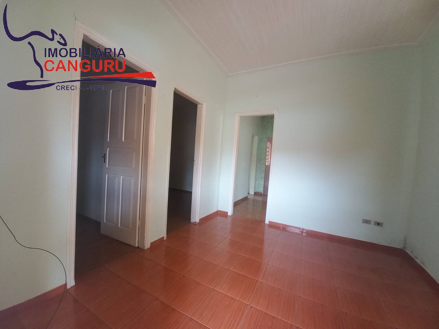 Casa à venda com 2 quartos, 150m² - Foto 4