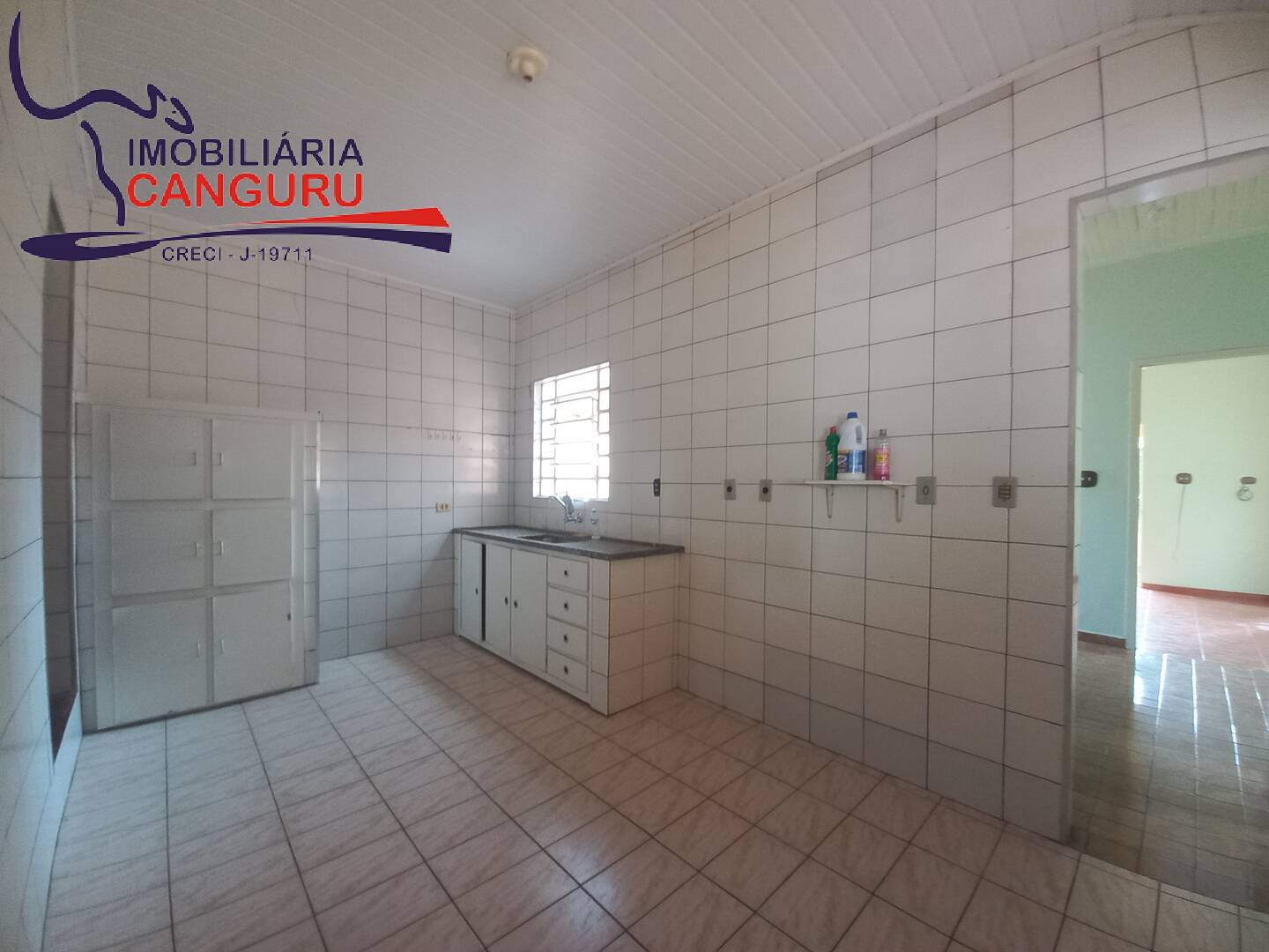 Casa à venda com 2 quartos, 150m² - Foto 8