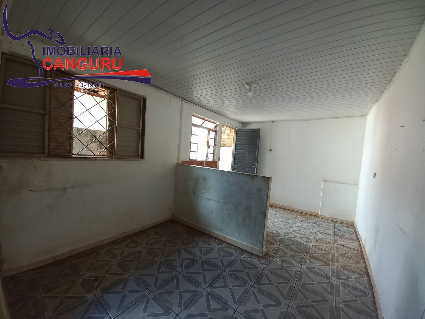 Casa à venda com 4 quartos, 200m² - Foto 18