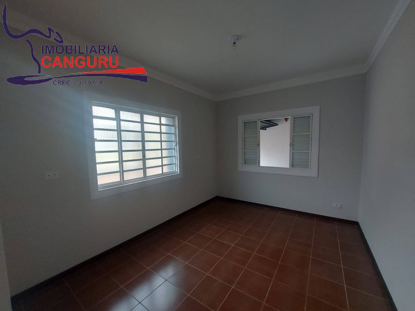 Casa à venda com 3 quartos, 319m² - Foto 16