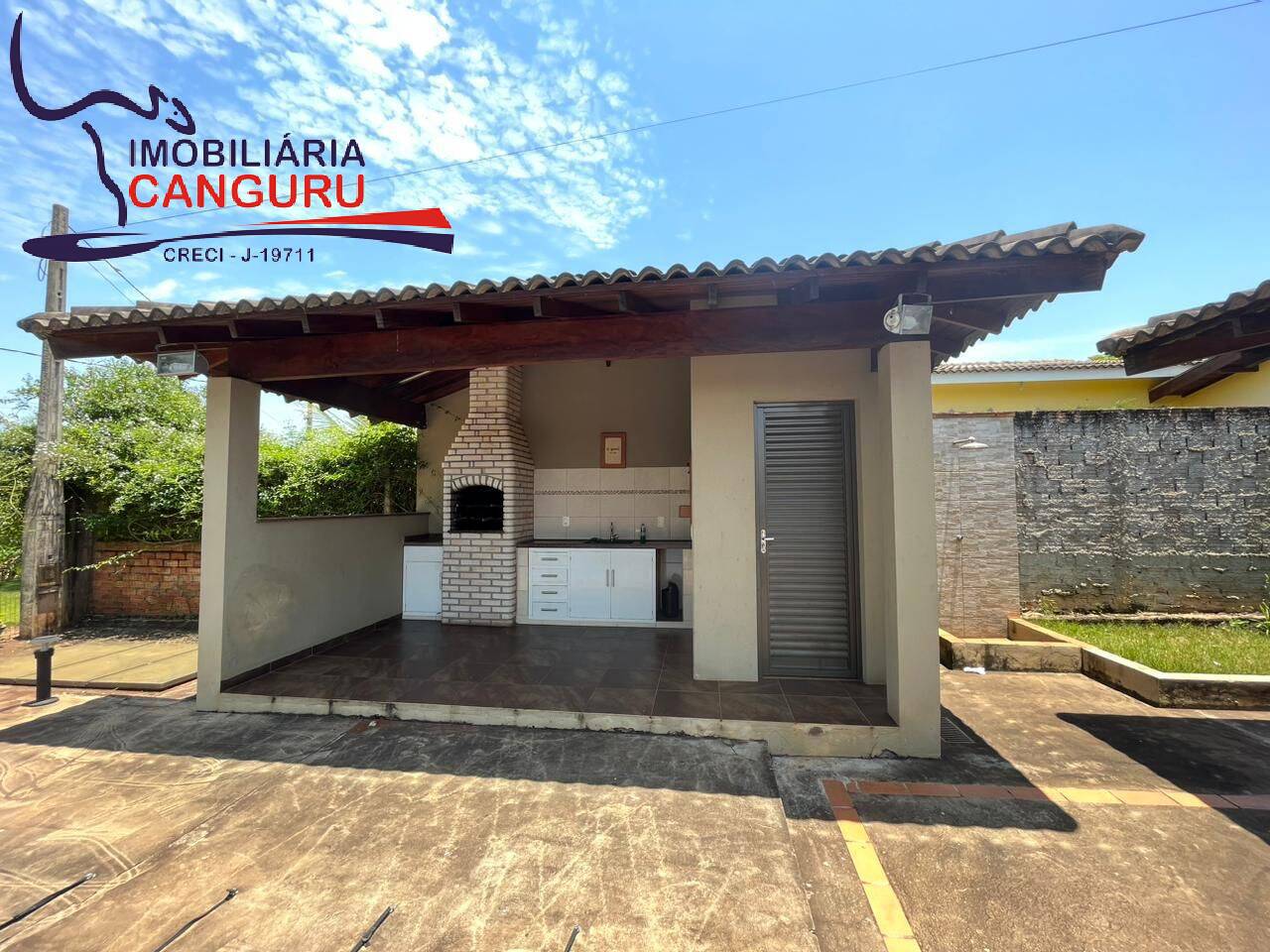 Casa à venda com 2 quartos, 1000m² - Foto 5