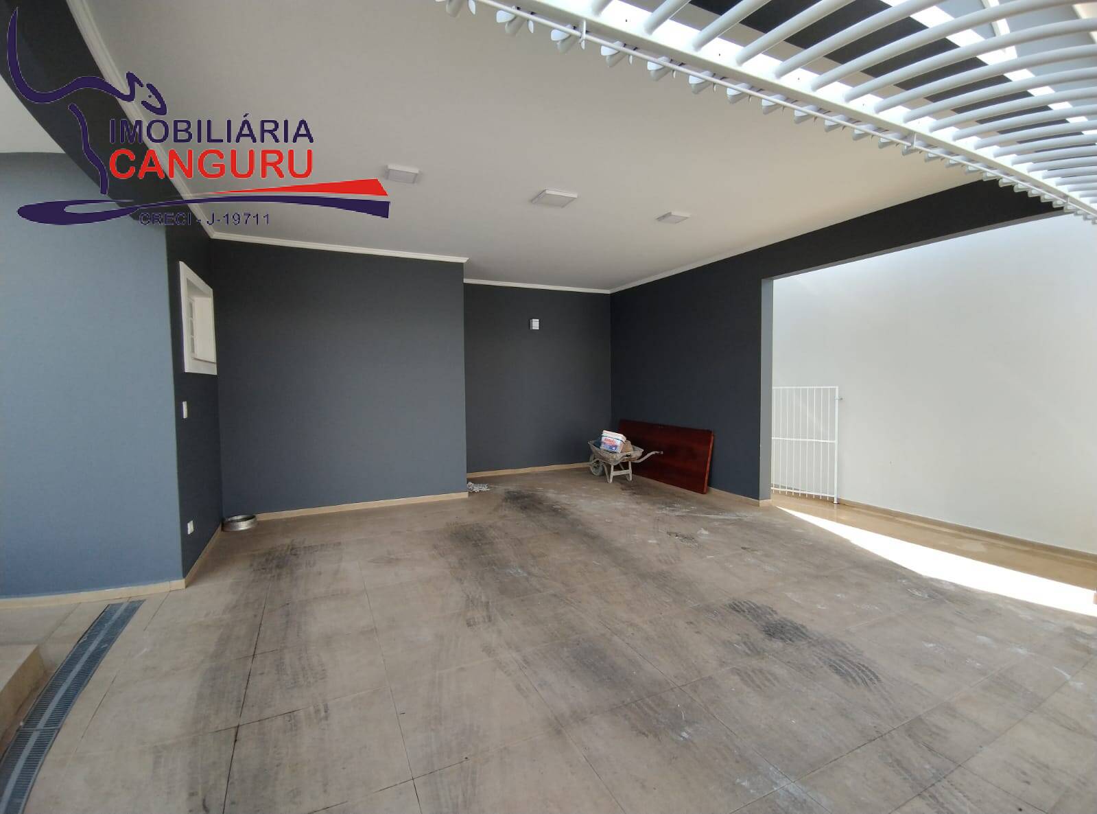 Casa à venda com 3 quartos, 500m² - Foto 3