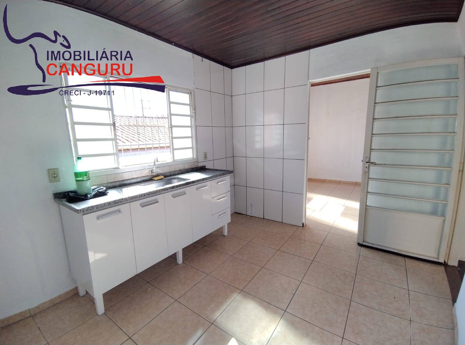 Casa à venda com 3 quartos, 300m² - Foto 11