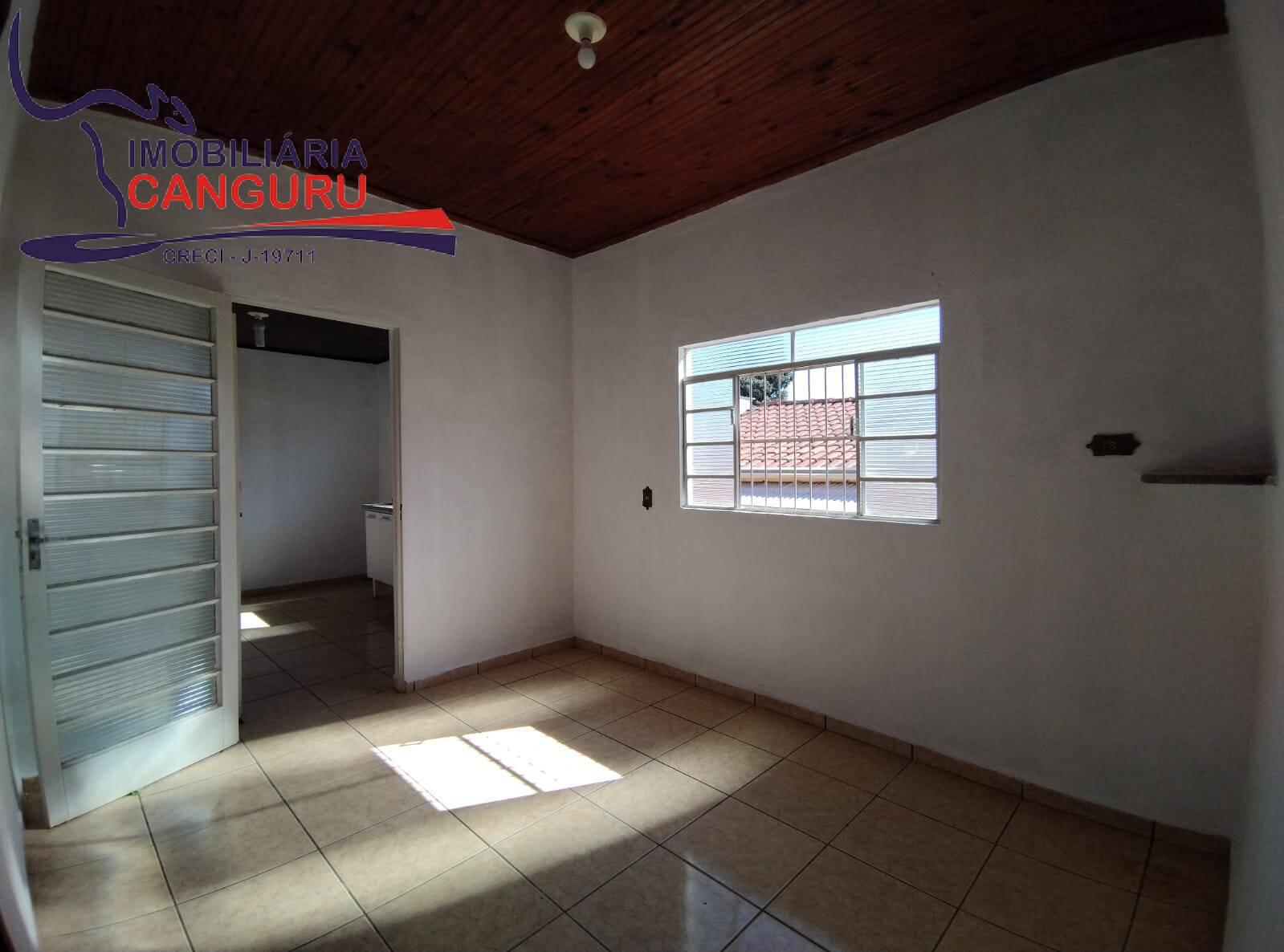 Casa à venda com 3 quartos, 300m² - Foto 8