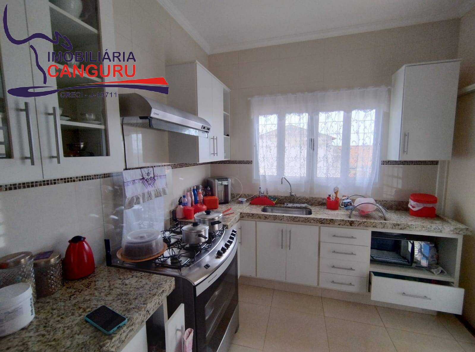 Casa à venda com 3 quartos, 200m² - Foto 8