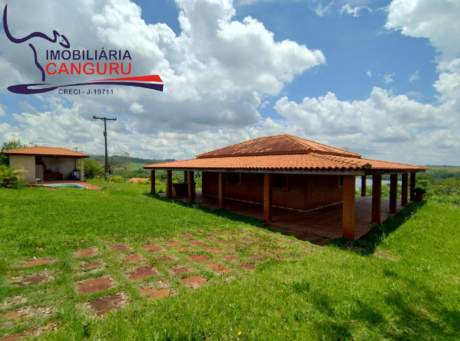 Fazenda à venda com 2 quartos, 26200m² - Foto 1