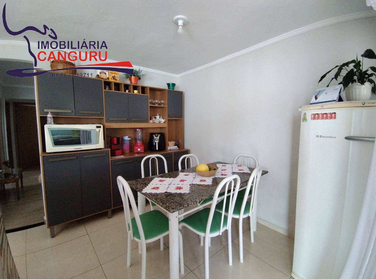 Casa à venda com 3 quartos, 190m² - Foto 5