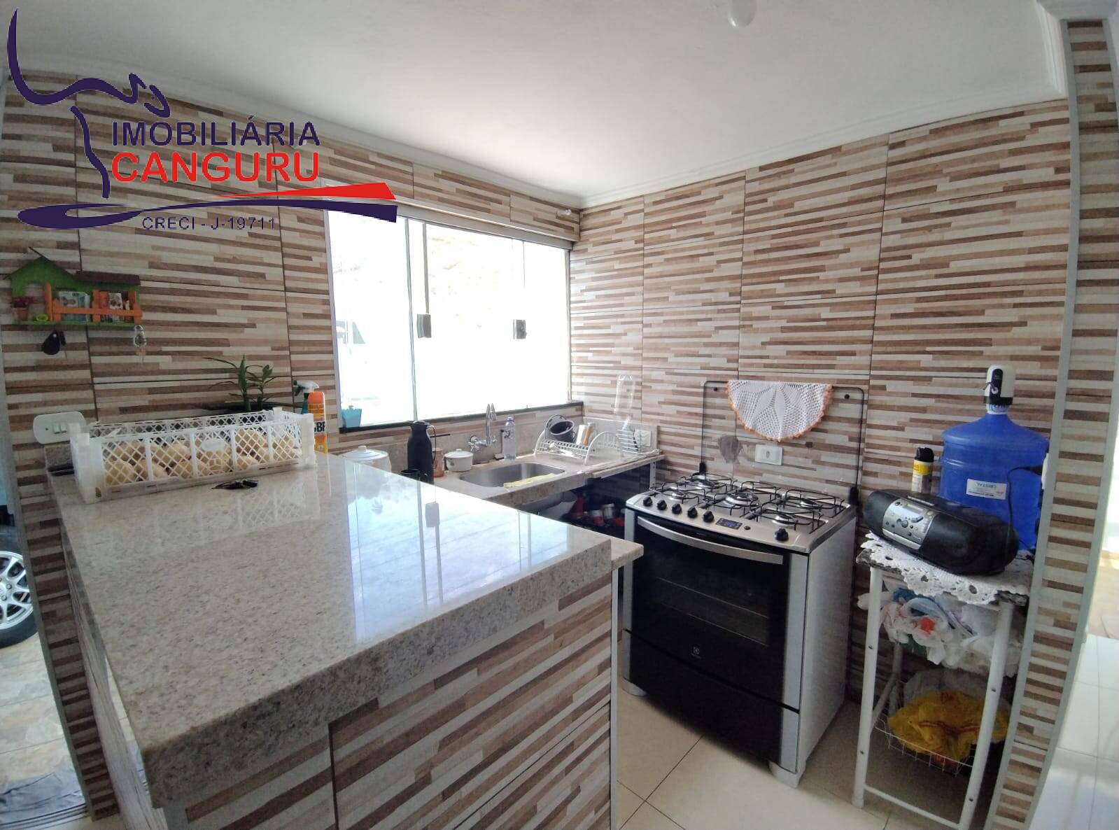 Casa à venda com 3 quartos, 190m² - Foto 4