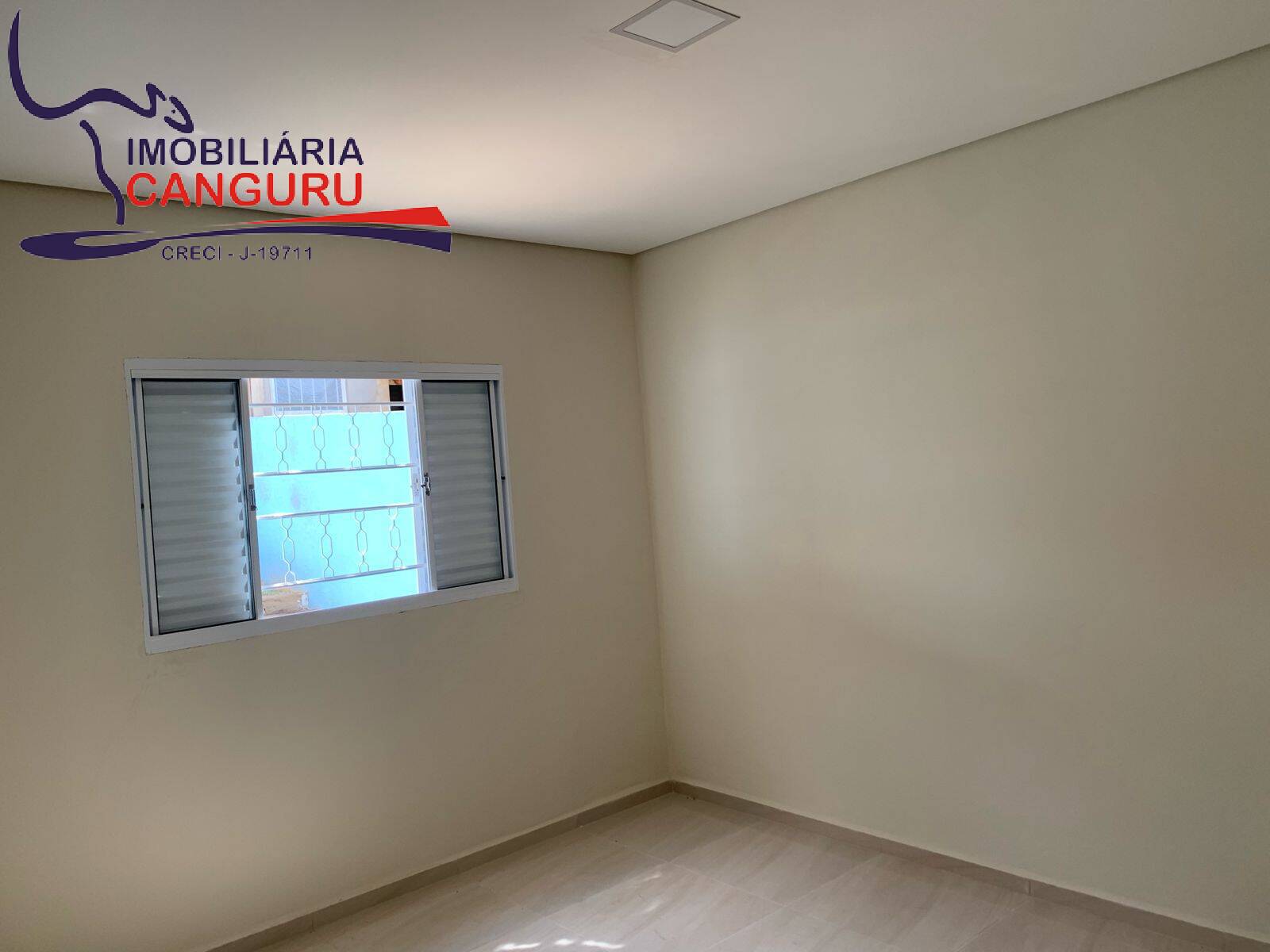 Casa à venda com 2 quartos, 250m² - Foto 6