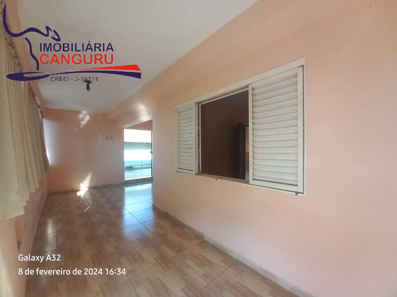 Casa à venda com 3 quartos, 156m² - Foto 2