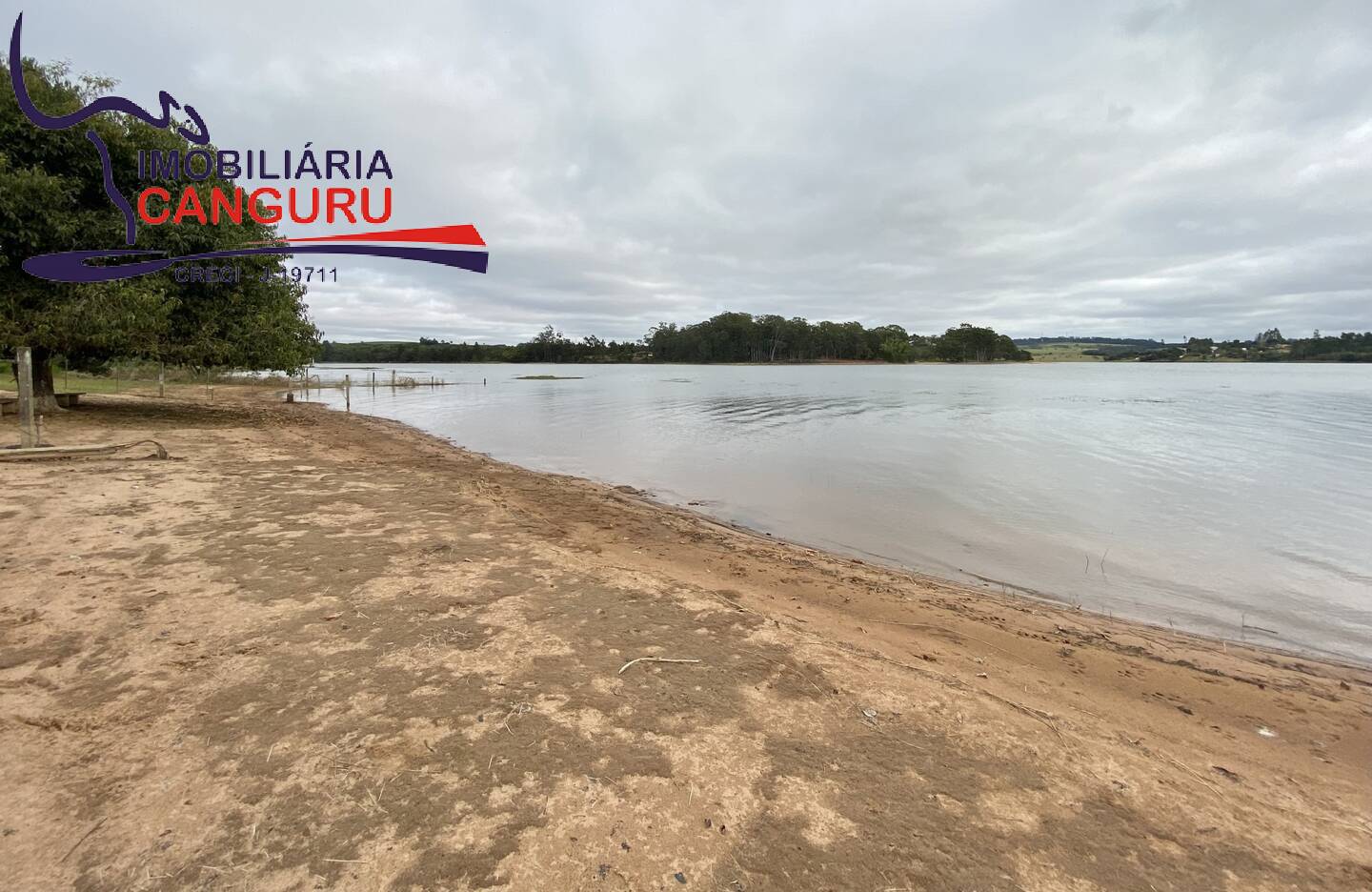 Fazenda à venda com 2 quartos, 3000m² - Foto 23