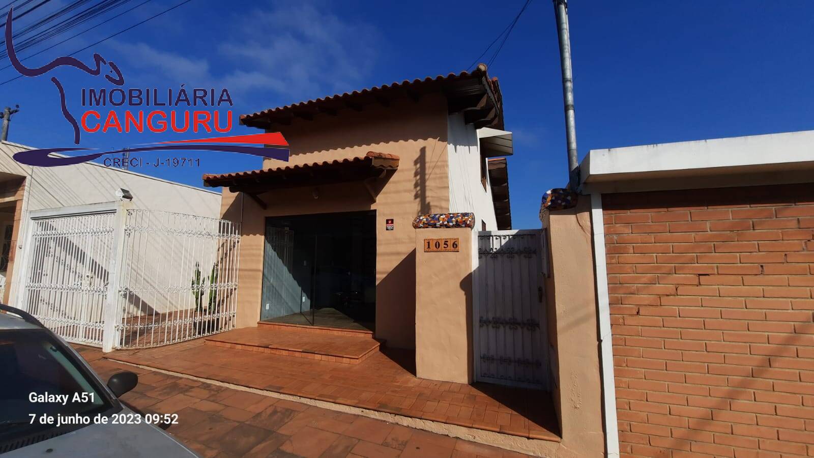 Casa à venda com 3 quartos, 180m² - Foto 2