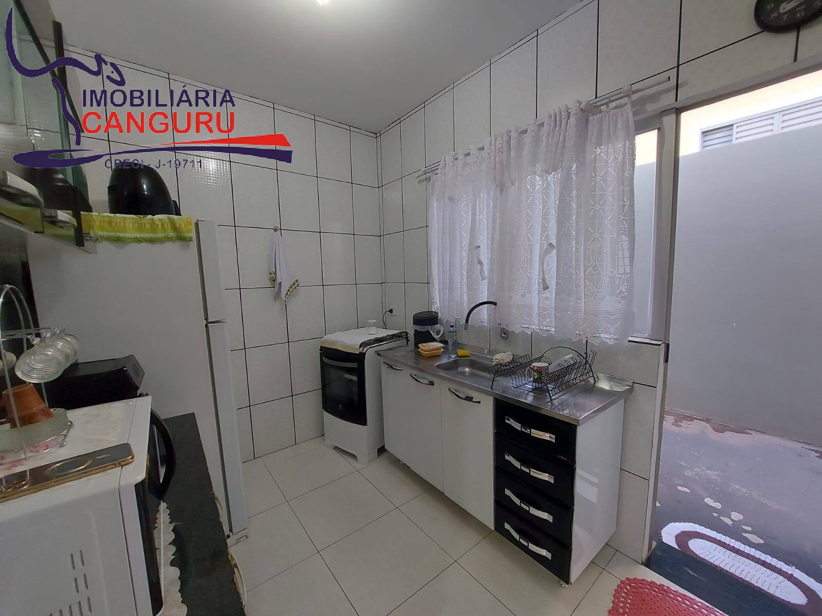 Casa à venda com 2 quartos, 160m² - Foto 6