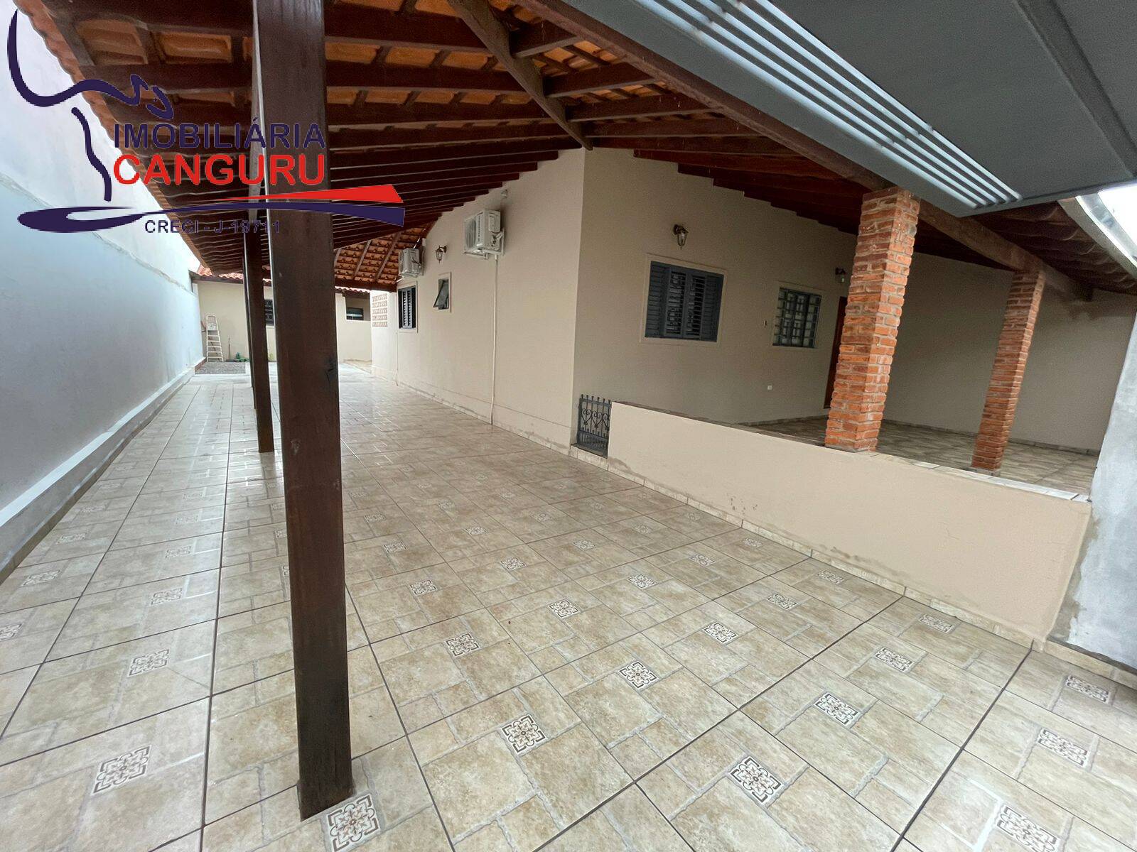 Casa à venda com 3 quartos, 300m² - Foto 17