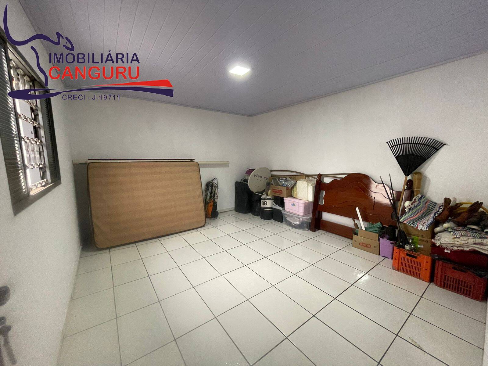 Casa à venda com 3 quartos, 300m² - Foto 14