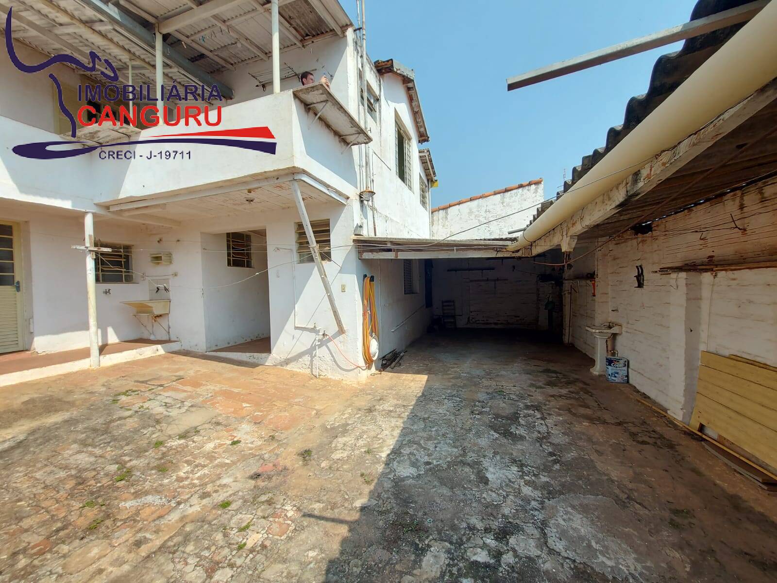 Casa à venda com 5 quartos, 204m² - Foto 18