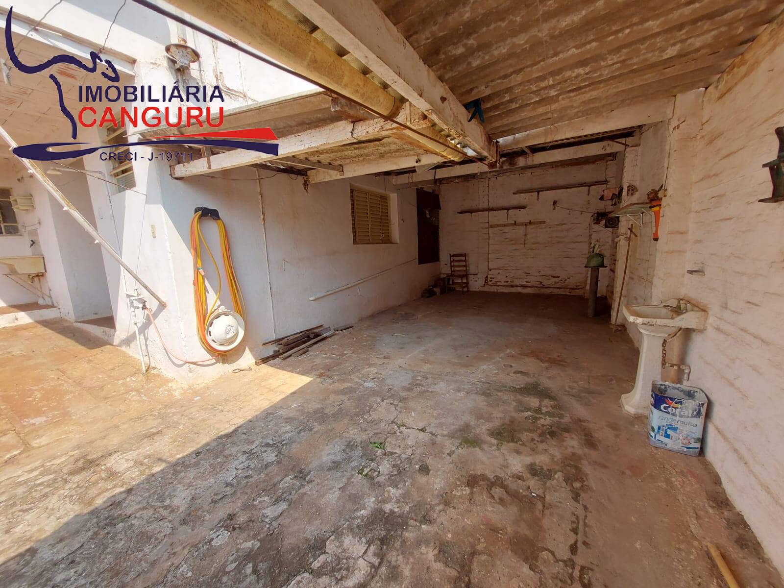 Casa à venda com 5 quartos, 204m² - Foto 29