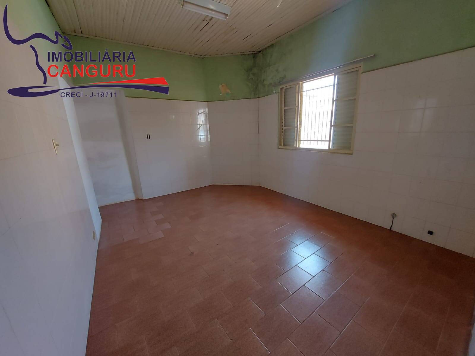 Casa à venda com 5 quartos, 204m² - Foto 13