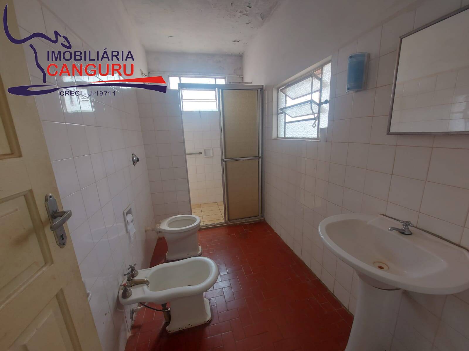 Casa à venda com 5 quartos, 204m² - Foto 26