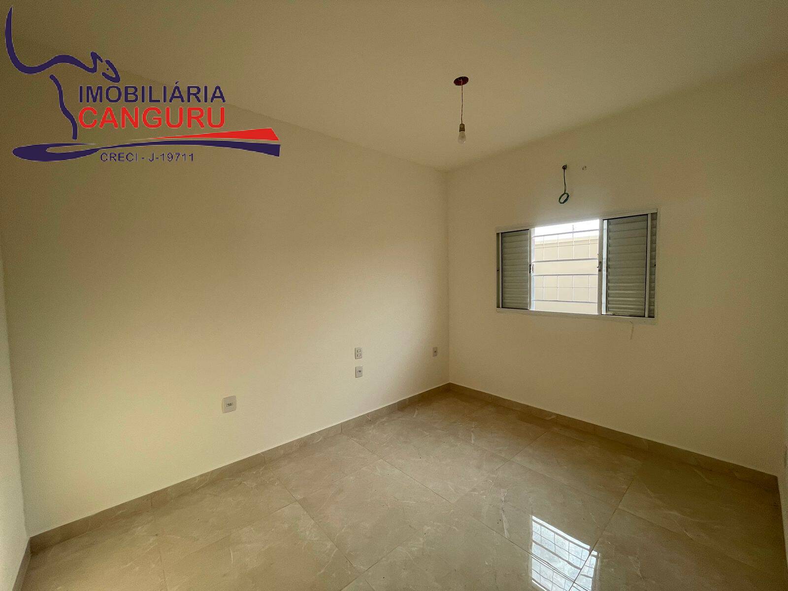 Casa à venda com 3 quartos, 250m² - Foto 7