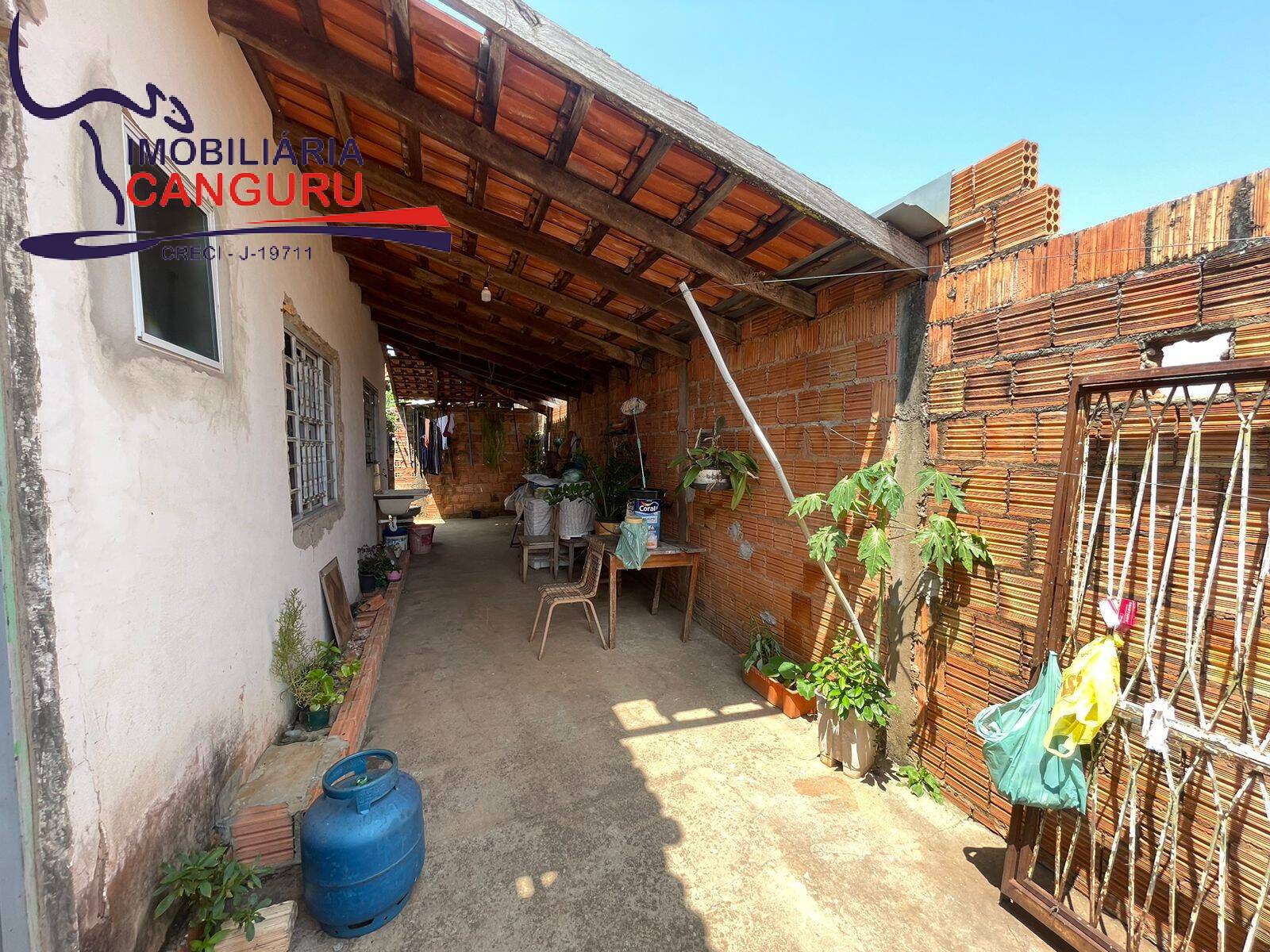 Casa à venda com 3 quartos, 300m² - Foto 3