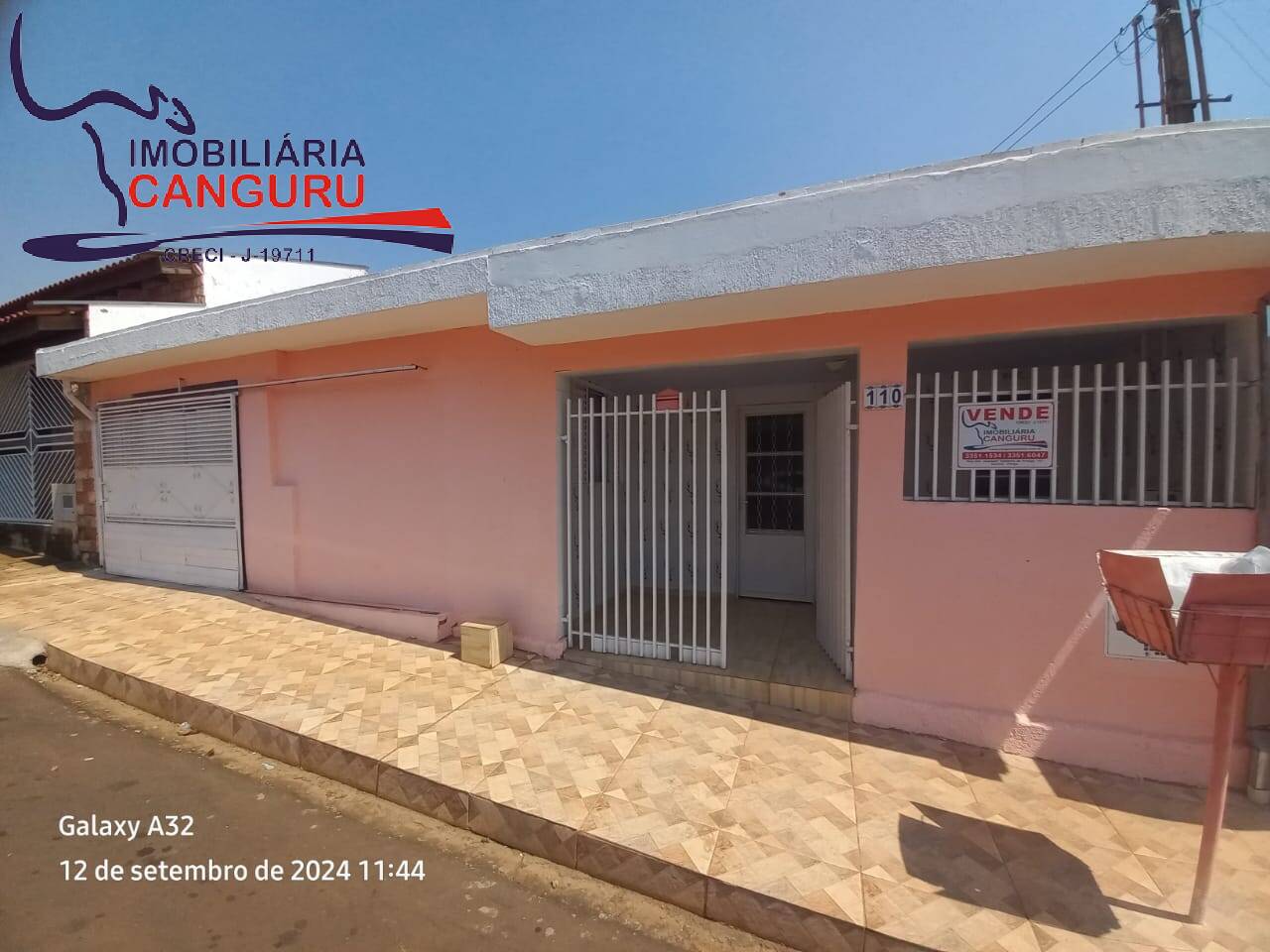 Casa à venda com 4 quartos, 150m² - Foto 2