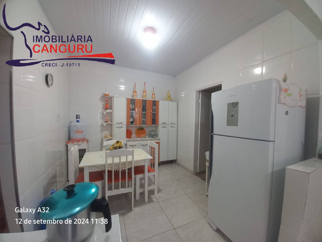 Casa à venda com 4 quartos, 150m² - Foto 13