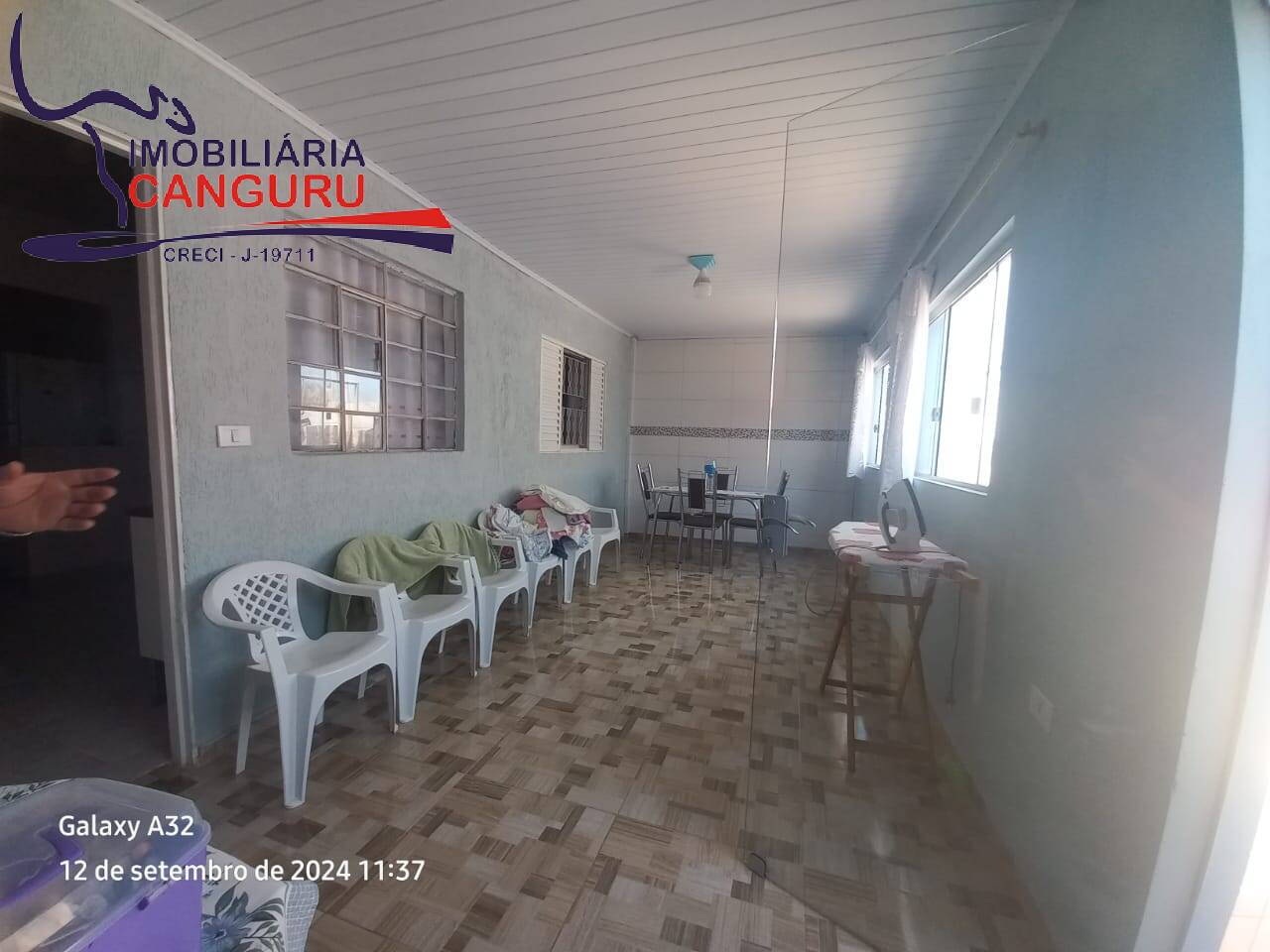 Casa à venda com 4 quartos, 150m² - Foto 15