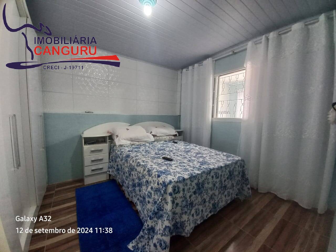 Casa à venda com 4 quartos, 150m² - Foto 11