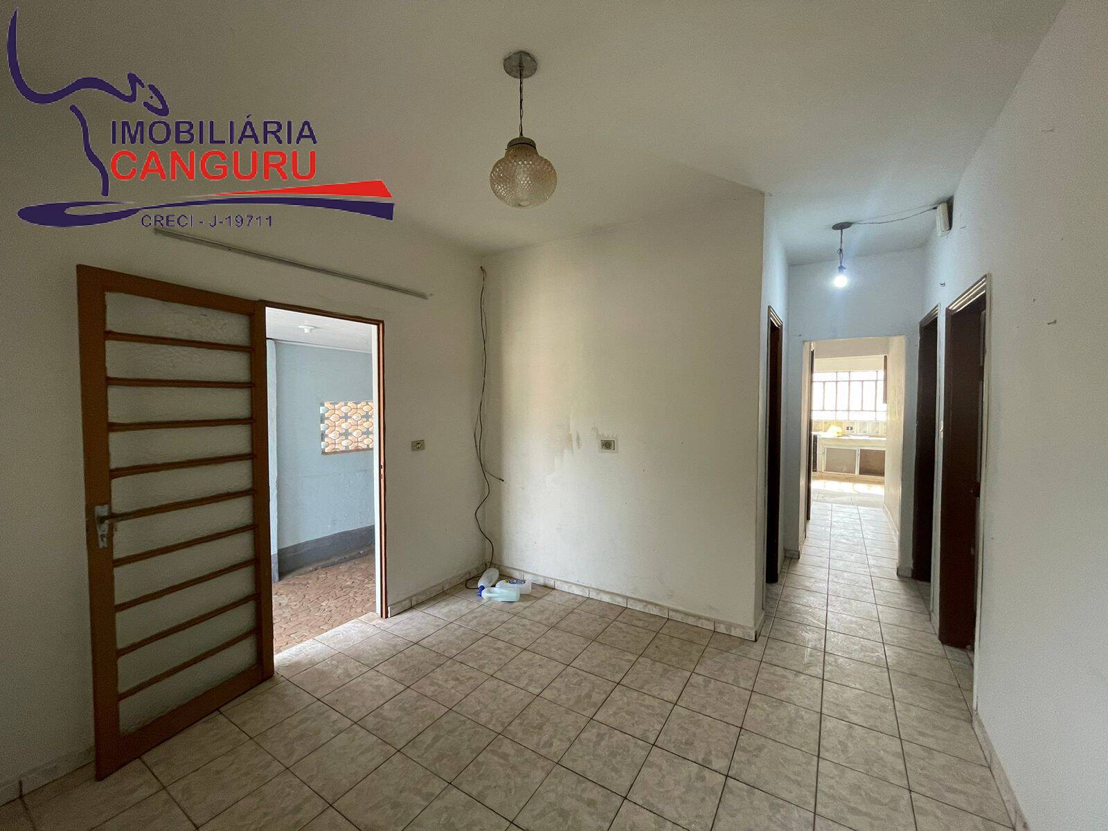 Casa à venda com 5 quartos, 250m² - Foto 5