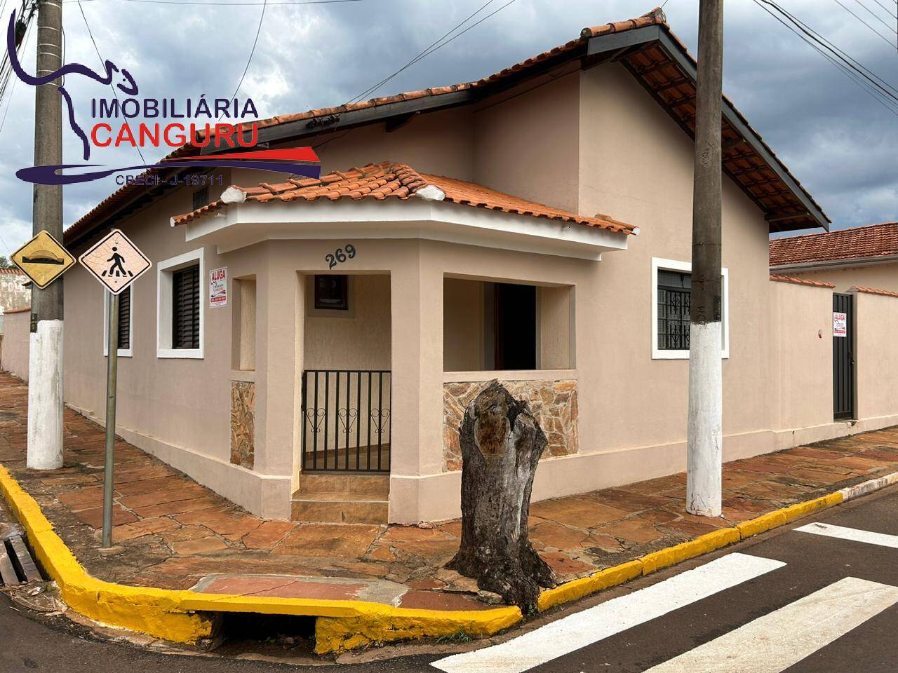 Casa para alugar com 3 quartos - Foto 1