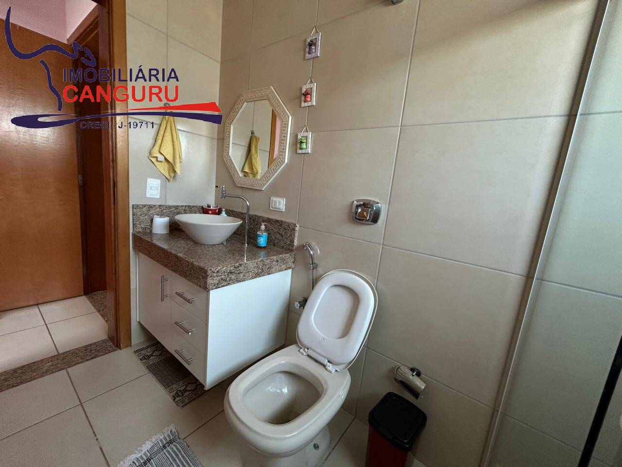 Casa à venda com 2 quartos, 210m² - Foto 13