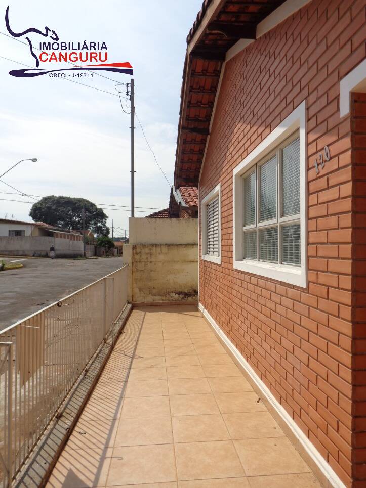 Casa à venda com 2 quartos, 100m² - Foto 2