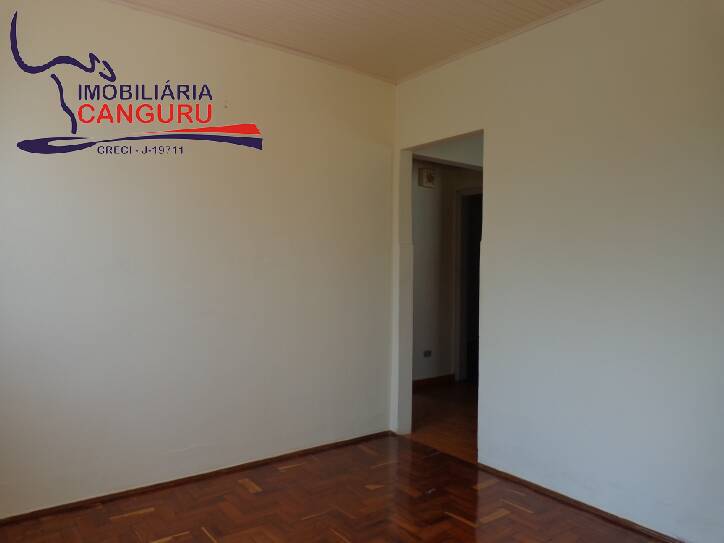 Casa à venda com 2 quartos, 100m² - Foto 4