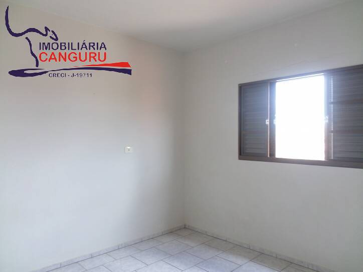 Casa à venda com 3 quartos, 200m² - Foto 11