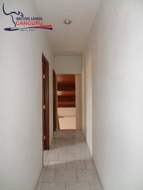 Casa à venda com 3 quartos, 200m² - Foto 10