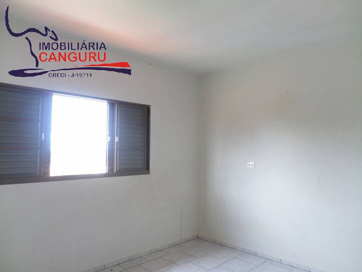 Casa à venda com 3 quartos, 200m² - Foto 12