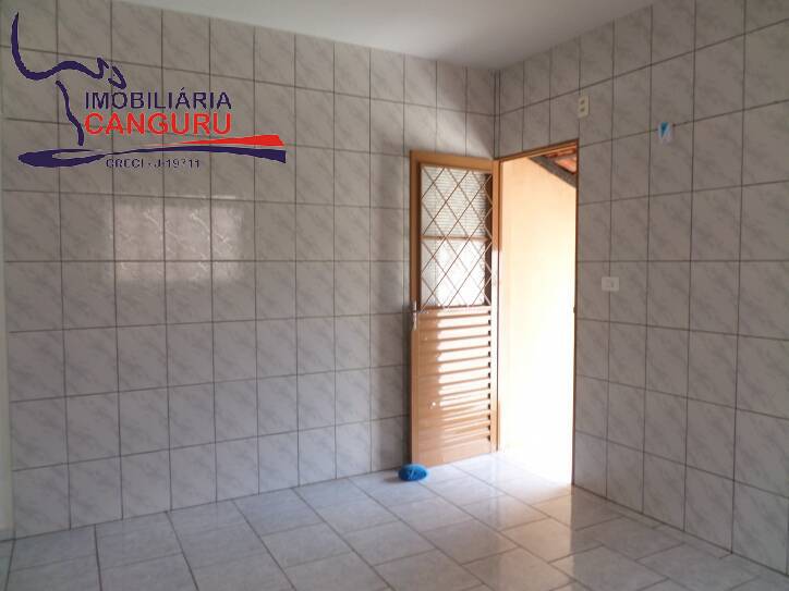 Casa à venda com 3 quartos, 200m² - Foto 7