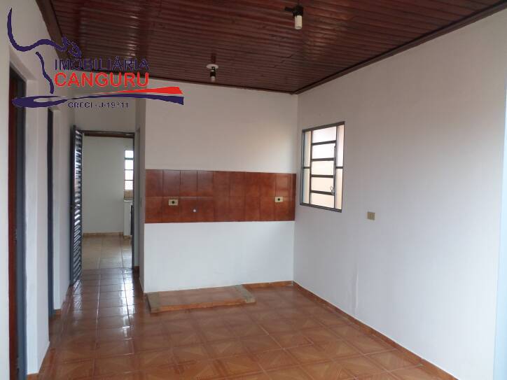 Casa à venda com 2 quartos, 184m² - Foto 4