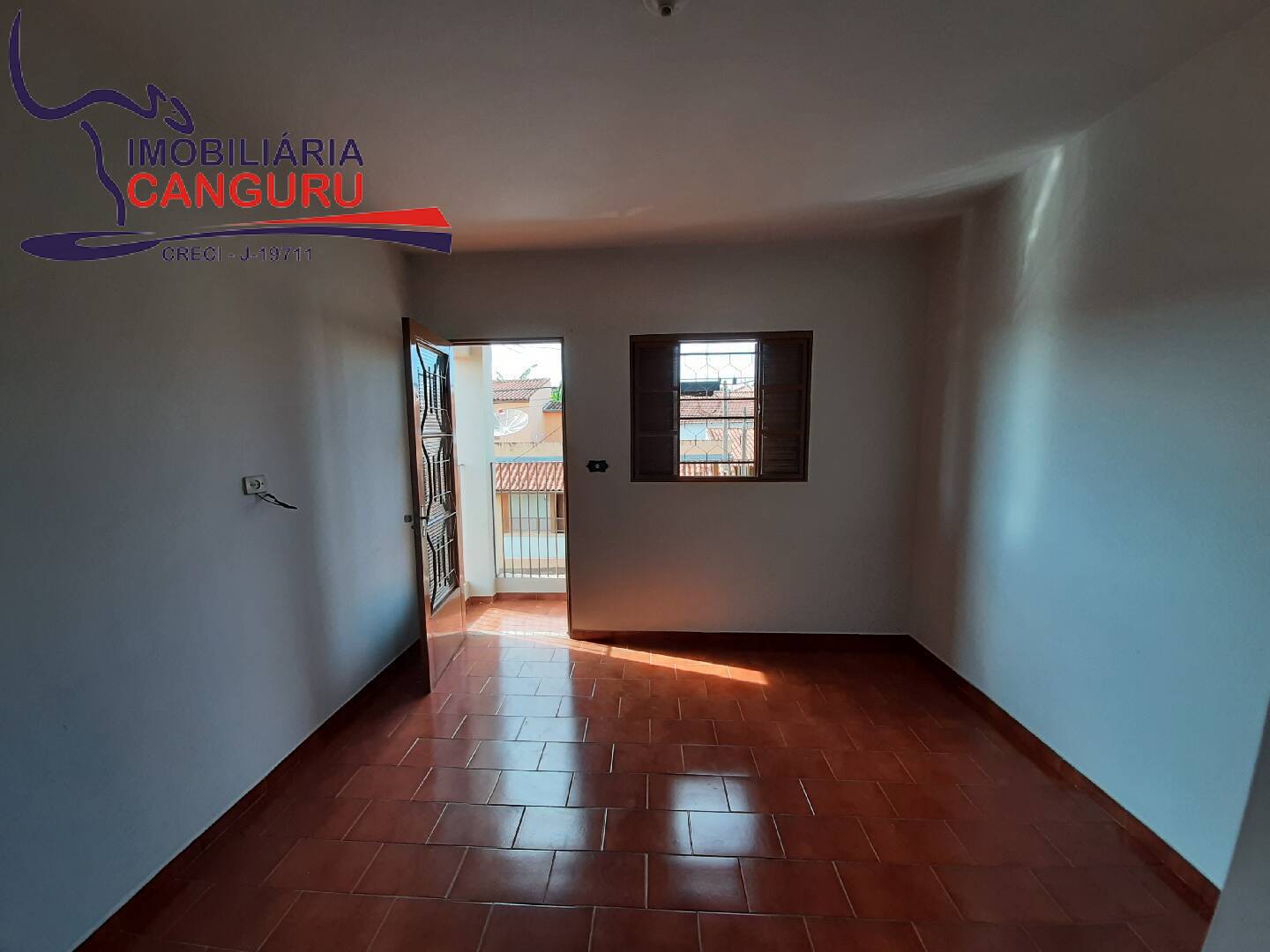 Casa à venda com 5 quartos, 201m² - Foto 11