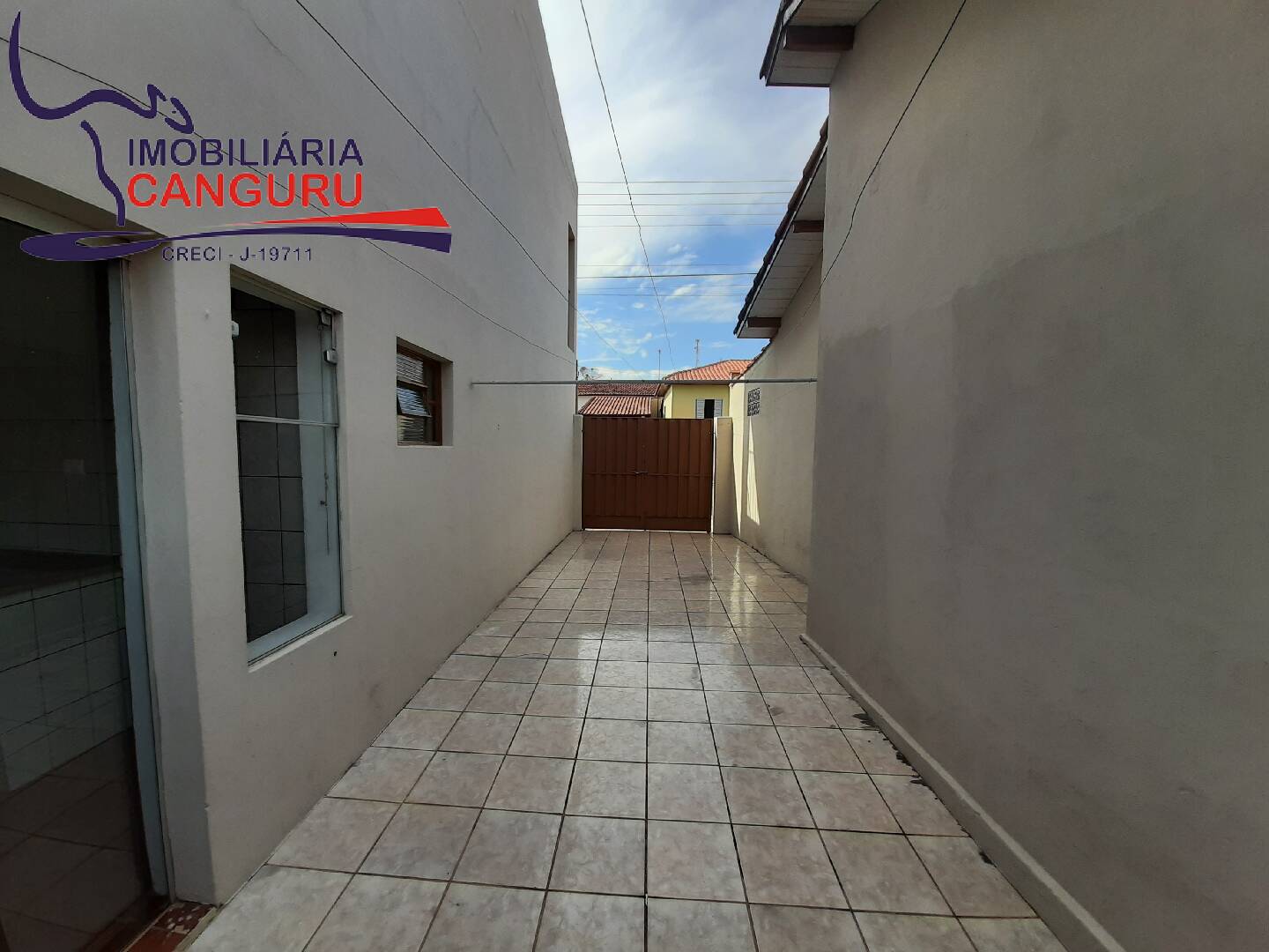 Casa à venda com 5 quartos, 201m² - Foto 16